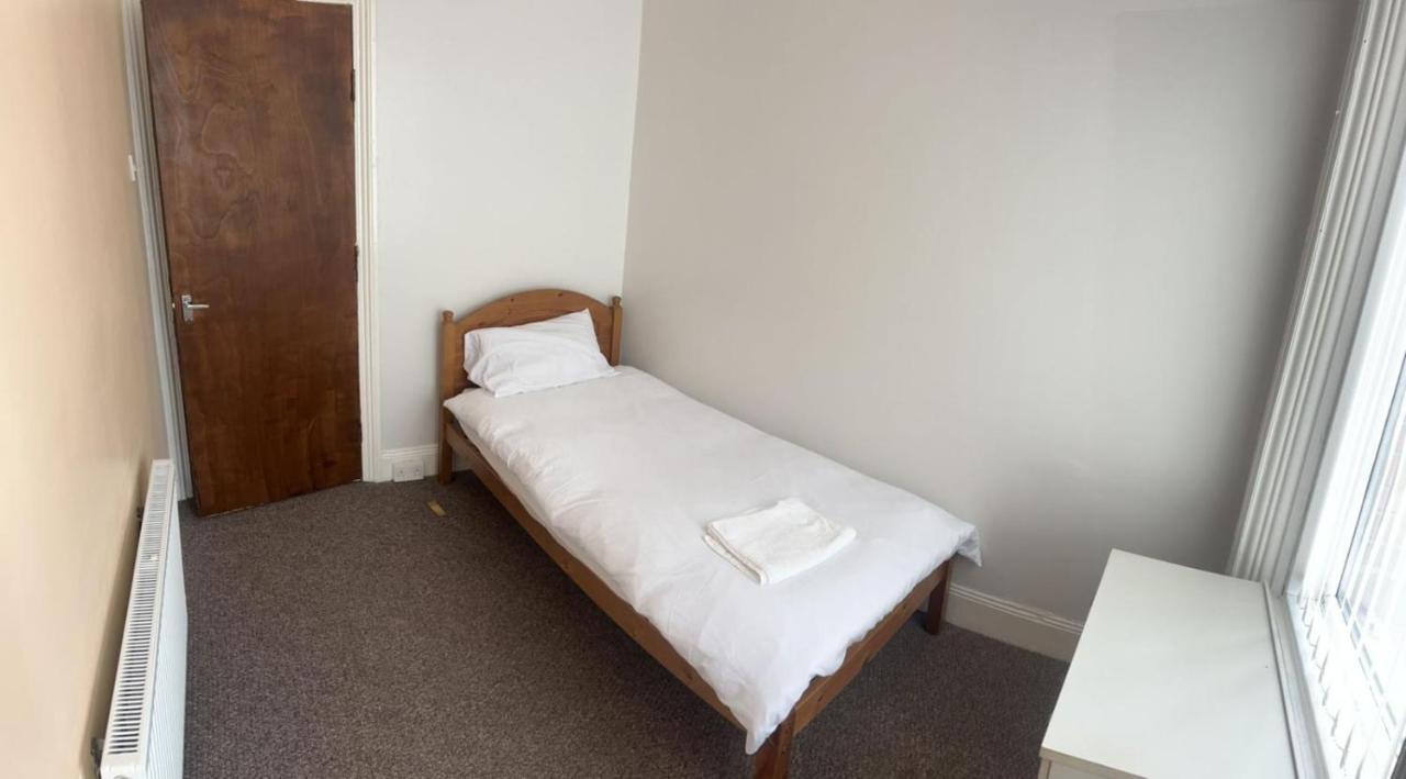 Arthurs Hill Newcastle, Free Parking Fully Equipped Kitchen 4 Bedrooms, Near City Centre Exterior photo