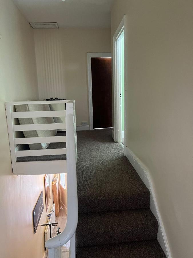 Arthurs Hill Newcastle, Free Parking Fully Equipped Kitchen 4 Bedrooms, Near City Centre Exterior photo