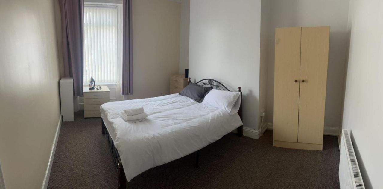 Arthurs Hill Newcastle, Free Parking Fully Equipped Kitchen 4 Bedrooms, Near City Centre Exterior photo