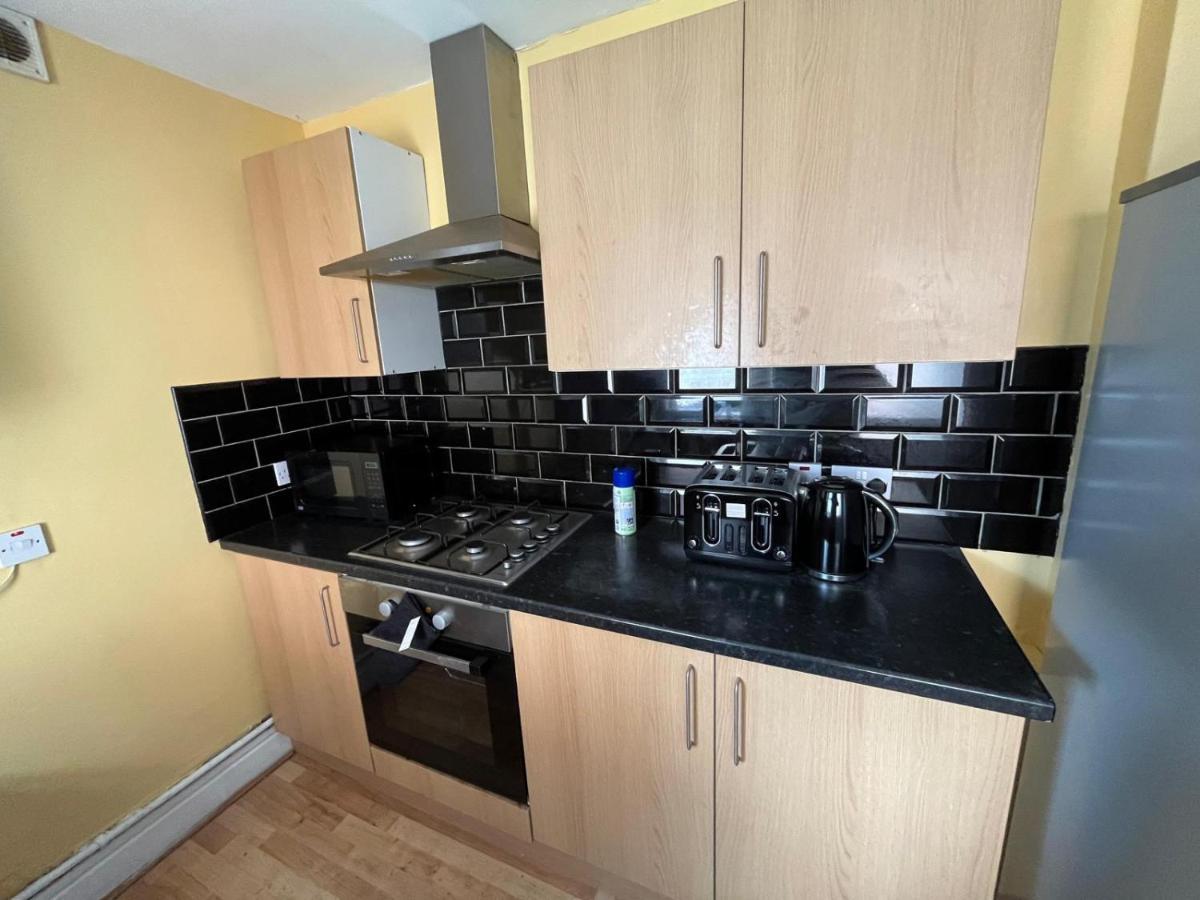 Arthurs Hill Newcastle, Free Parking Fully Equipped Kitchen 4 Bedrooms, Near City Centre Exterior photo