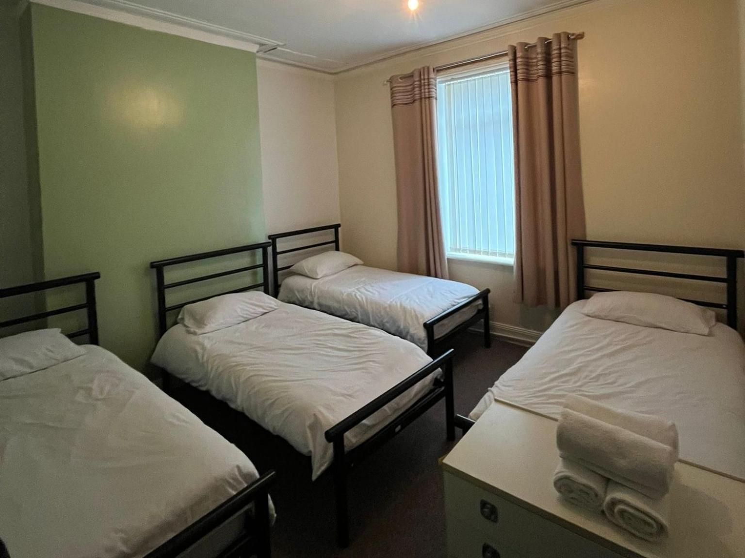 Arthurs Hill Newcastle, Free Parking Fully Equipped Kitchen 4 Bedrooms, Near City Centre Exterior photo