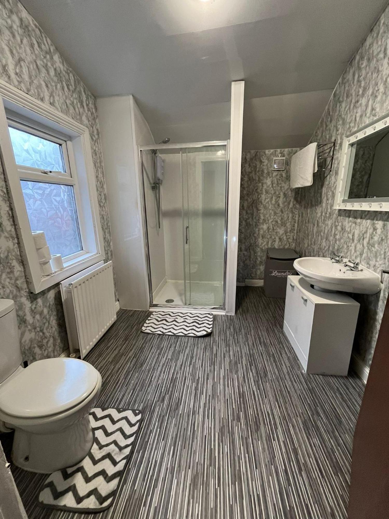 Arthurs Hill Newcastle, Free Parking Fully Equipped Kitchen 4 Bedrooms, Near City Centre Exterior photo